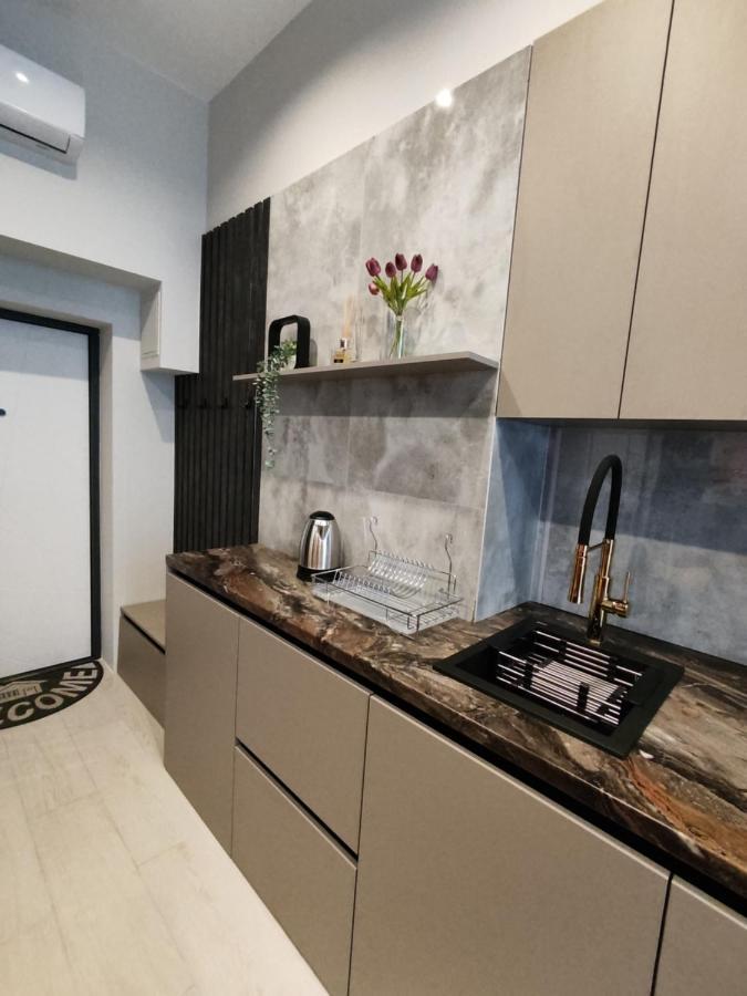 Brativ Rohatynciv 32 Lviv Eksteriør billede